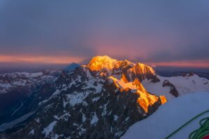 snow covered mountain during daytime